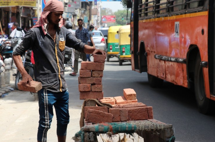 India’s unemployment rate dips to 6.4% in Sept 2022