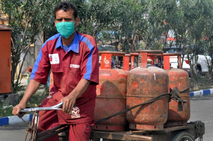 LPG Gas Price Hike: Why cooking gas is getting costlier, and how it impacts your daily life