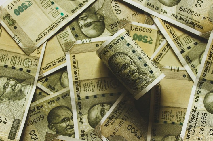 Will The US Dollar Knock Out The Rupee?