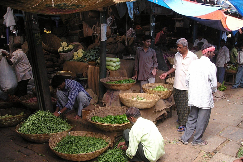 Inflation drops across the board as retail hits 5-year low, wholesale turns negative