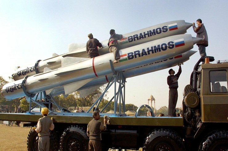 Strengthening self-reliance: India flags off first batch of BrahMos missiles from Lucknow facility