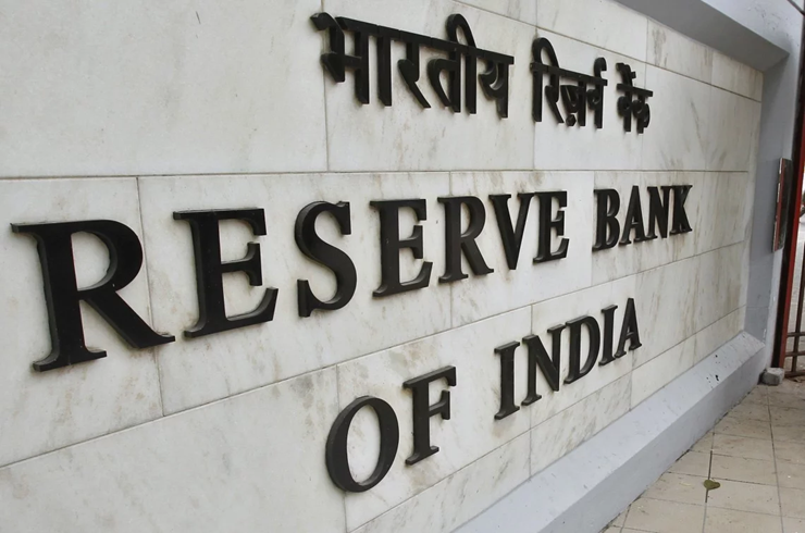 India’s foreign exchange reserves rise sharply on capital inflows and valuation gains