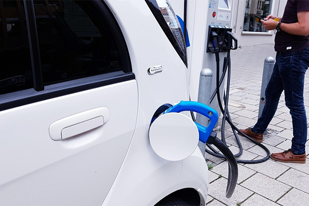 Rising petrol, diesel prices give India’s EV market a new push