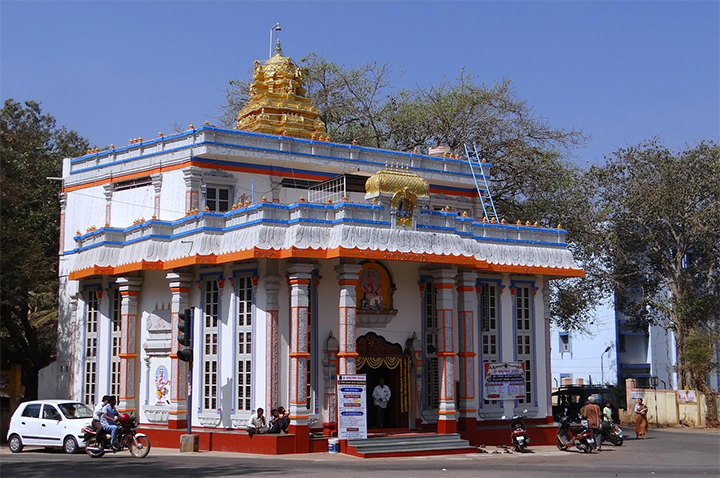 48% of overnight trips for pilgrimage; 38.4% for health in rural areas 