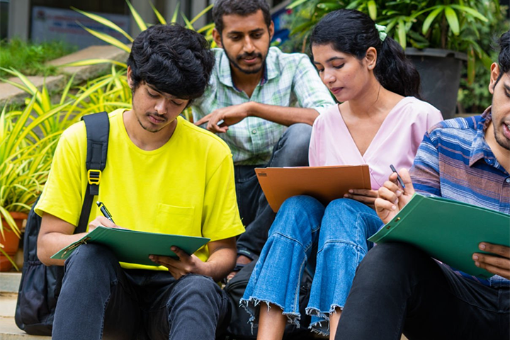 Graduate employment rises as labour participation hits 5-year low